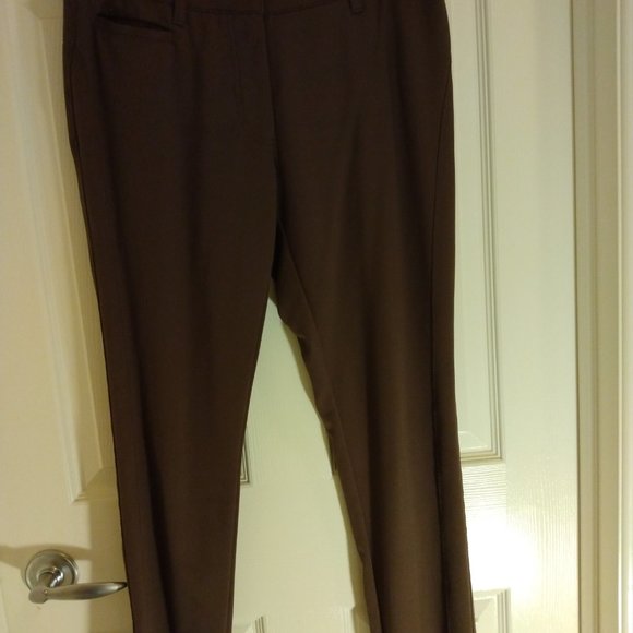 Gollehaug Collection tapered leg pants - Picture 2 of 2